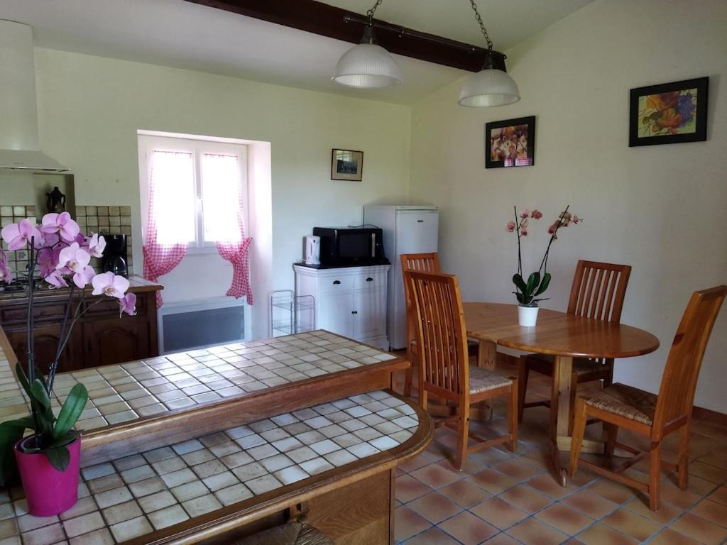 Maison De Campagne Au Coeur D'Un Elevage De Poneys Connemara Le Landreau Экстерьер фото